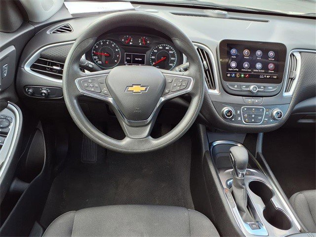 Certified 2025 Chevrolet Malibu LT image 28