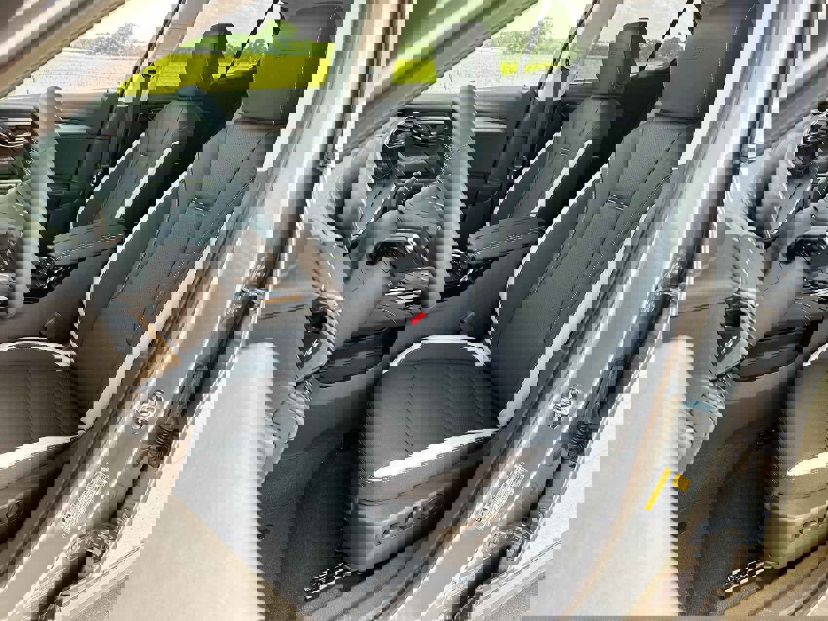 New 2025 Buick Envision Sport Touring image 11