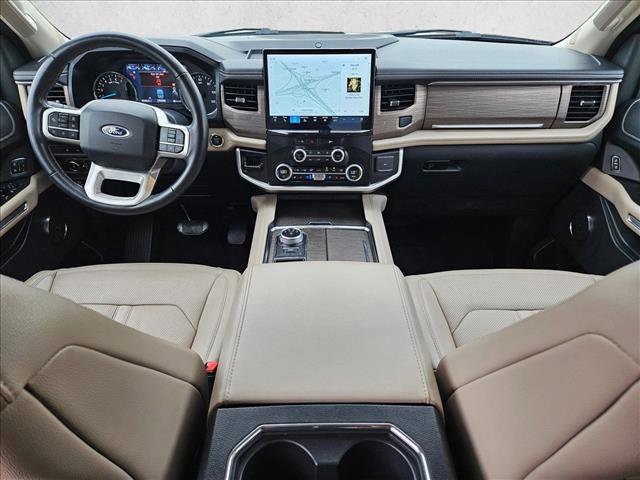 Used 2024 Ford Expedition Limited image 18