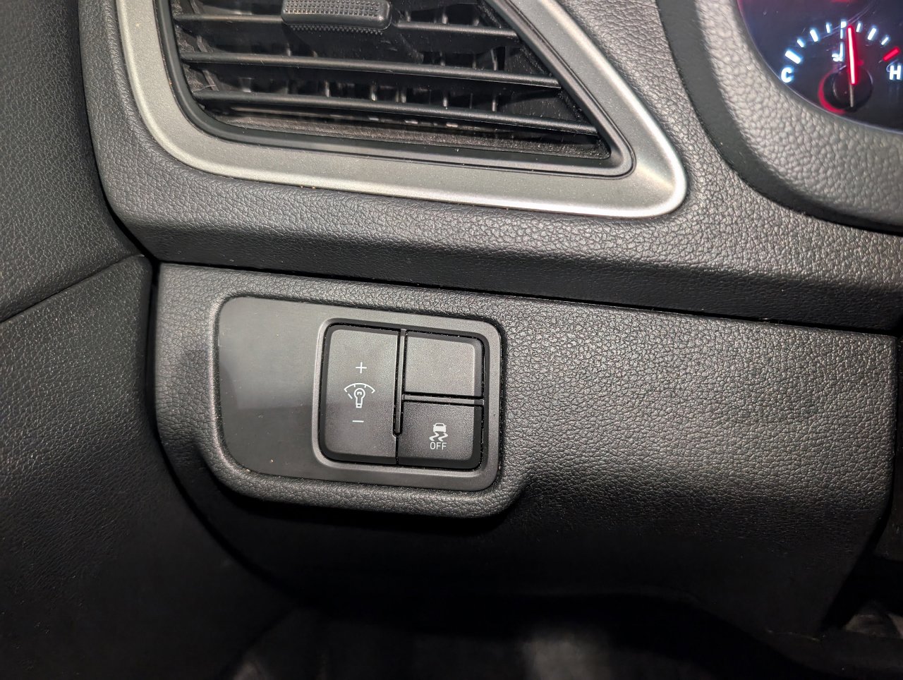 Used 2020 Hyundai Accent SE image 39