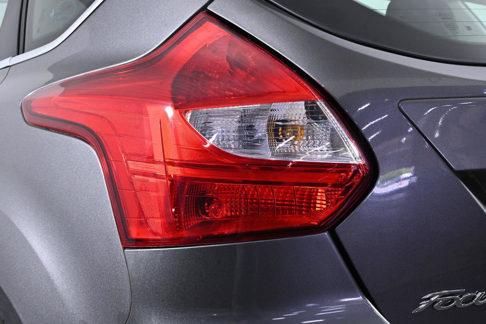 Used 2012 Ford Focus Titanium FWD image 7