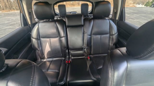 Used 2017 Nissan Pathfinder SL w/ SL Premium Package image 25