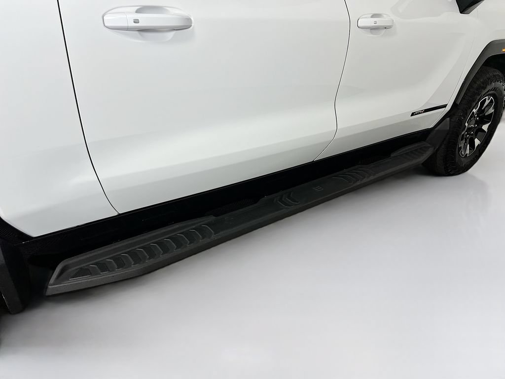 Used 2026 GMC Sierra EV AT4 AWD/4WD image 33
