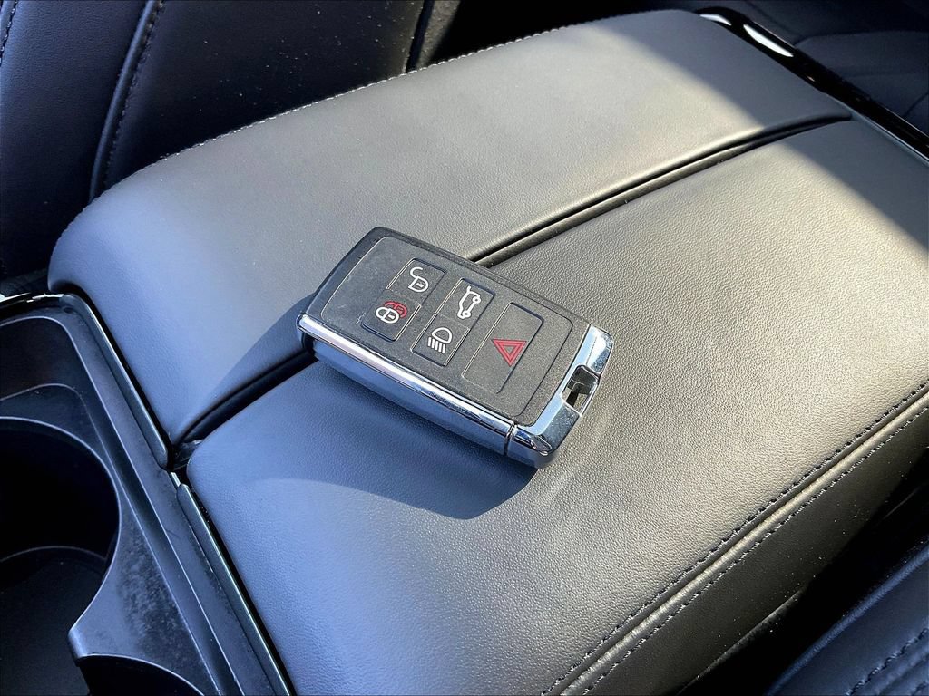 Used 2024 Land Rover Range Rover Velar Dynamic HSE AWD/4WD image 35
