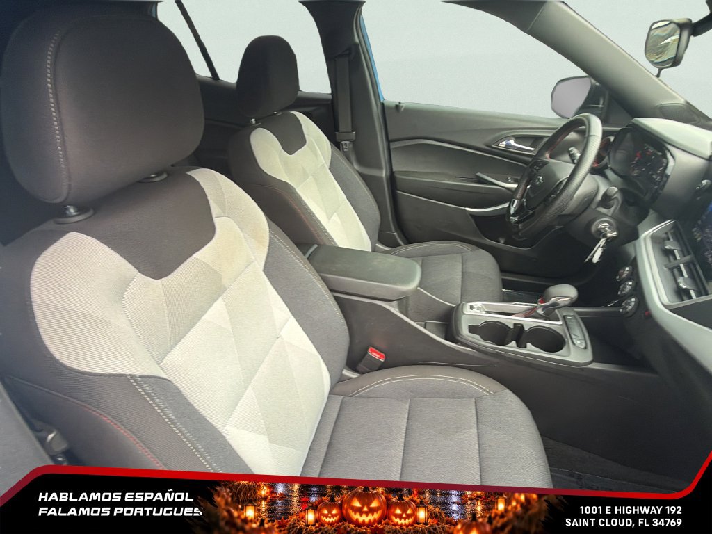 Certified 2024 Chevrolet Trax RS w/ Driver Confidence Package FWD image 30