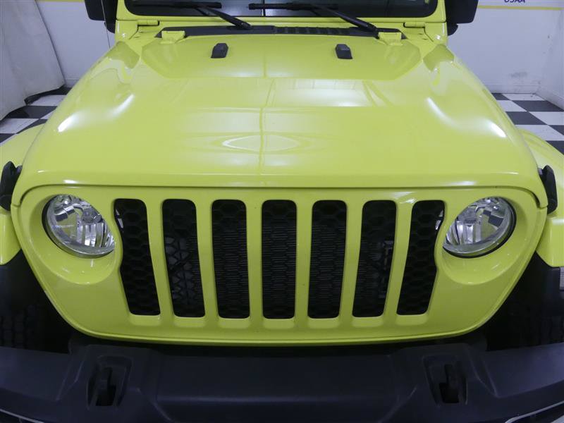 Used 2023 Jeep Wrangler Unlimited Sahara w/ Cold Weather Group AWD/4WD image 34