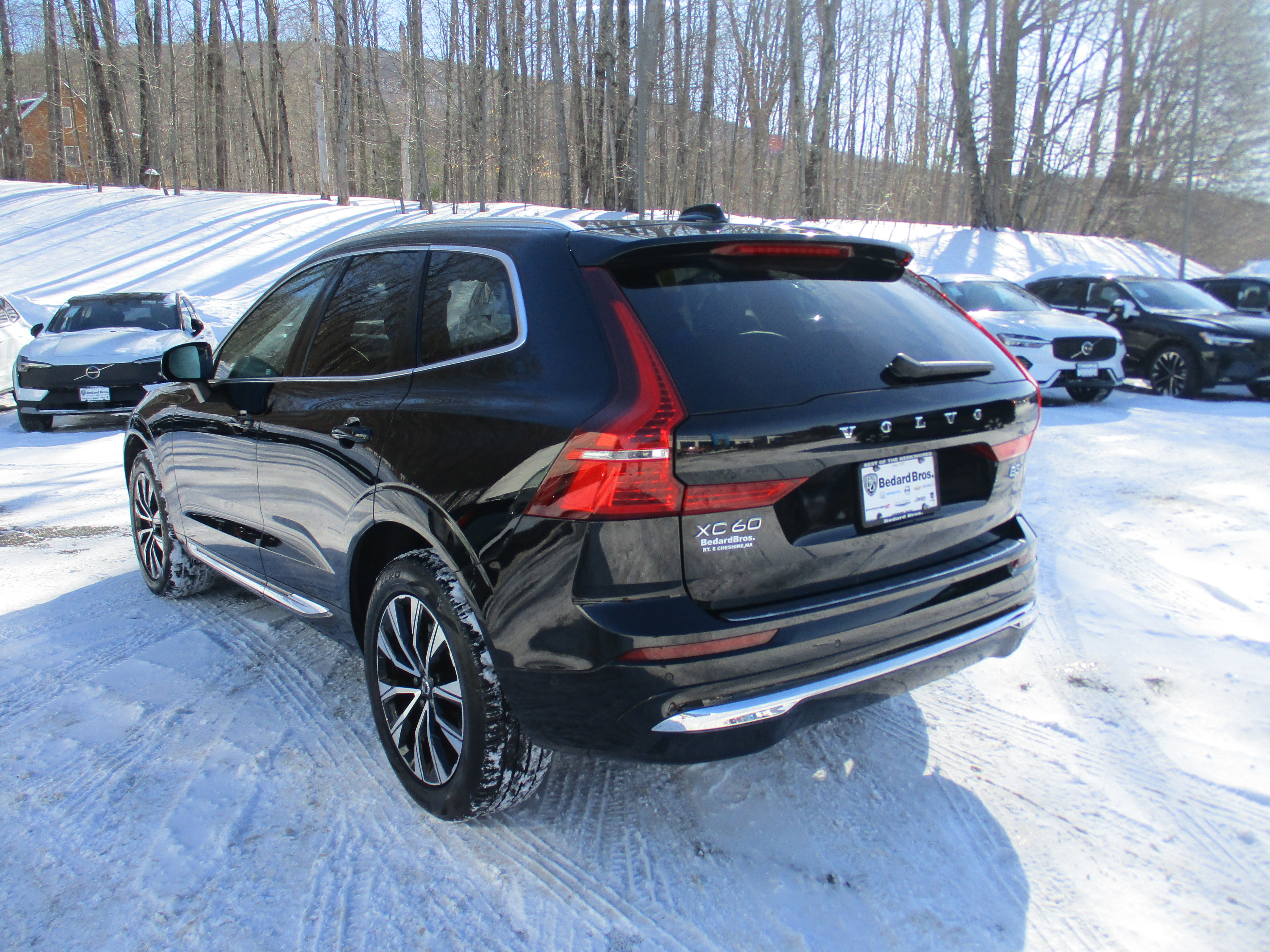 Certified 2023 Volvo XC60 B5 Plus image 7