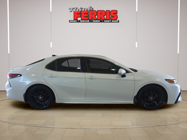Used 2022 Toyota Camry XSE AWD/4WD image 4