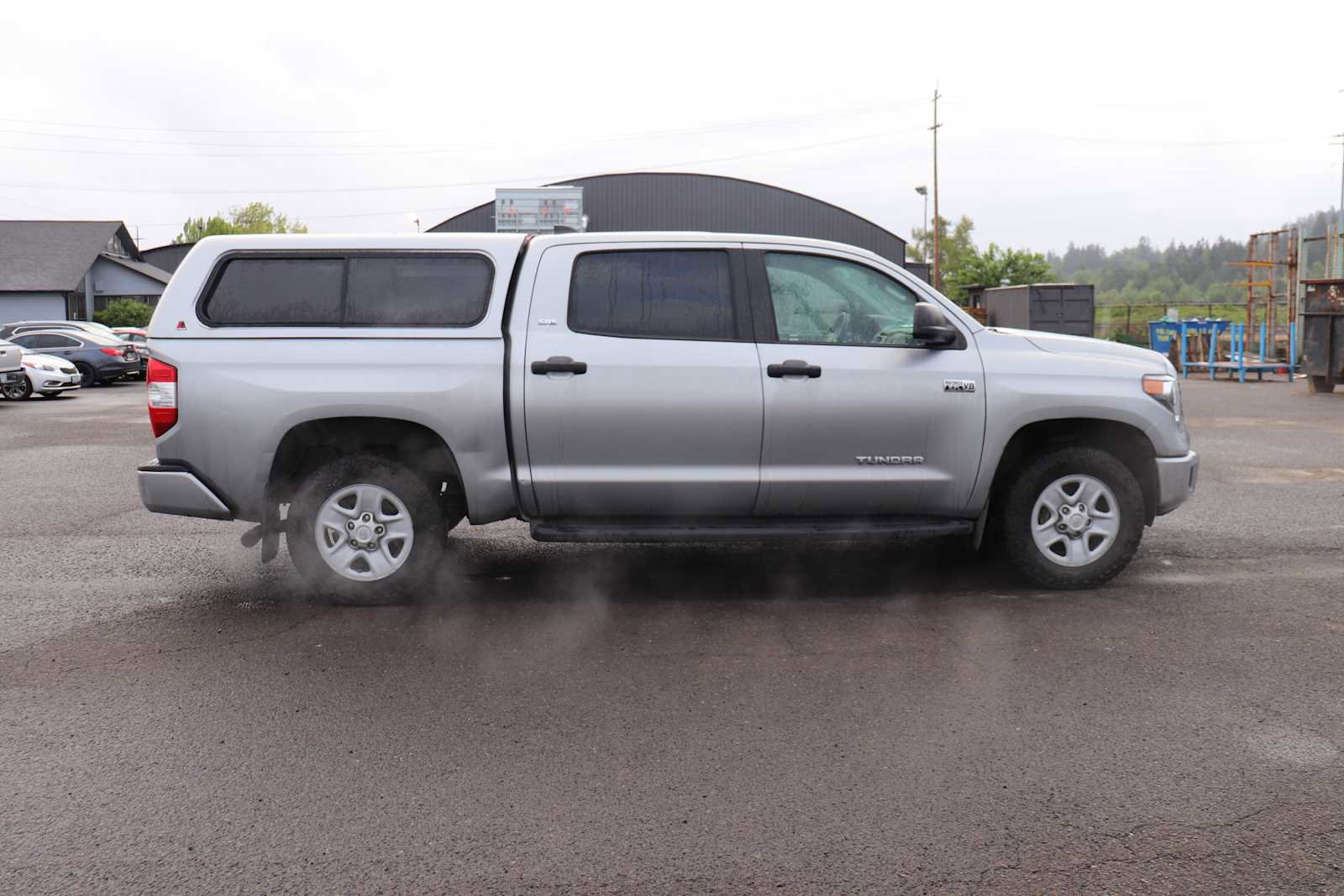 Used 2021 Toyota Tundra SR5 AWD/4WD image 4