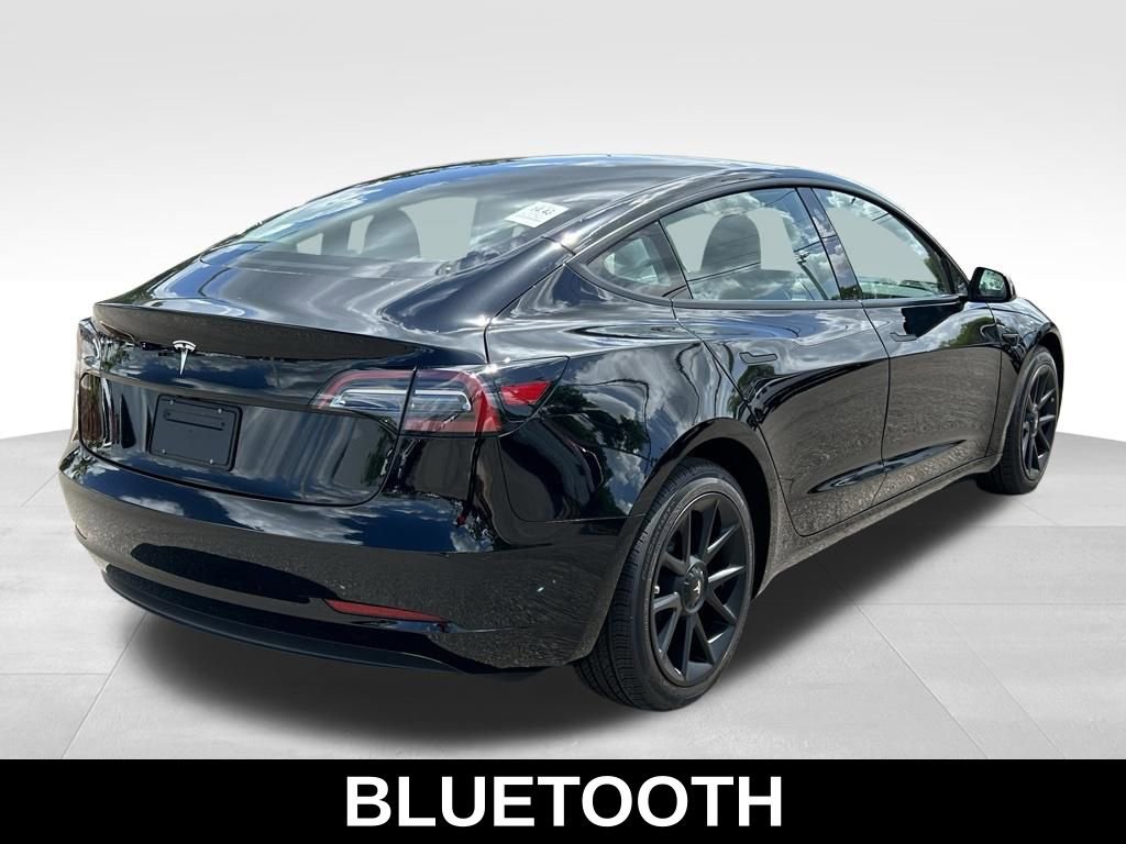 Used 2023 Tesla Model 3 Standard Range image 5