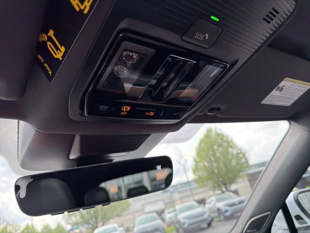 New 2026 Volkswagen Tiguan SEL R-Line AWD/4WD image 47