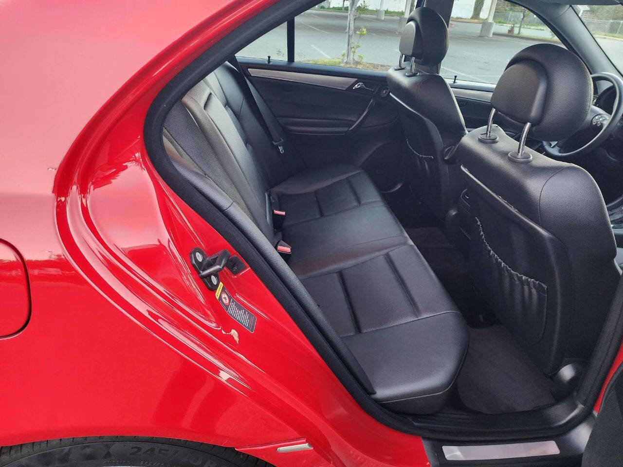 Used 2005 Mercedes-Benz C 230 Sedan image 18