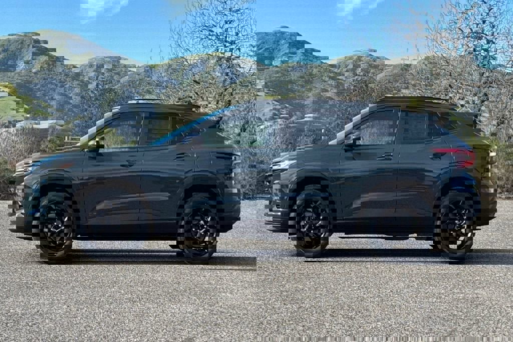 New 2026 Chevrolet Trax LT w/ Midnight Edition image 7