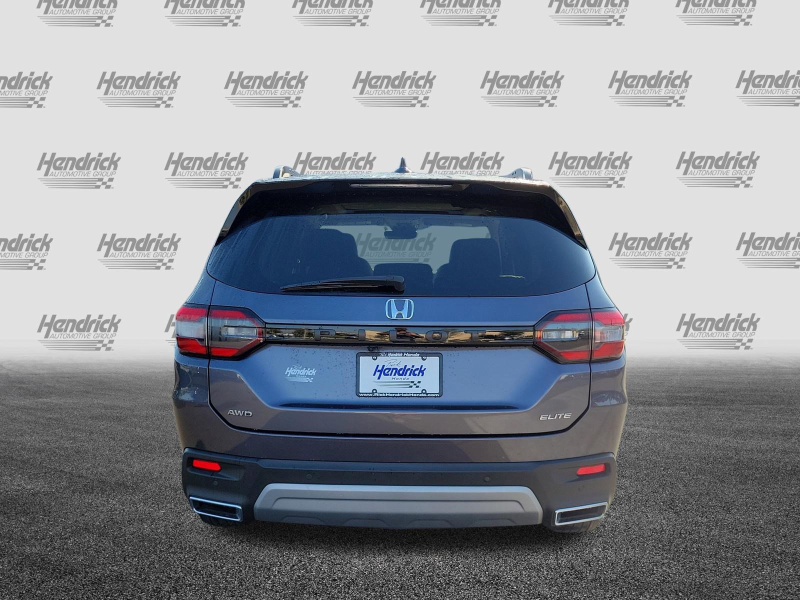 Used 2024 Honda Pilot Elite image 6