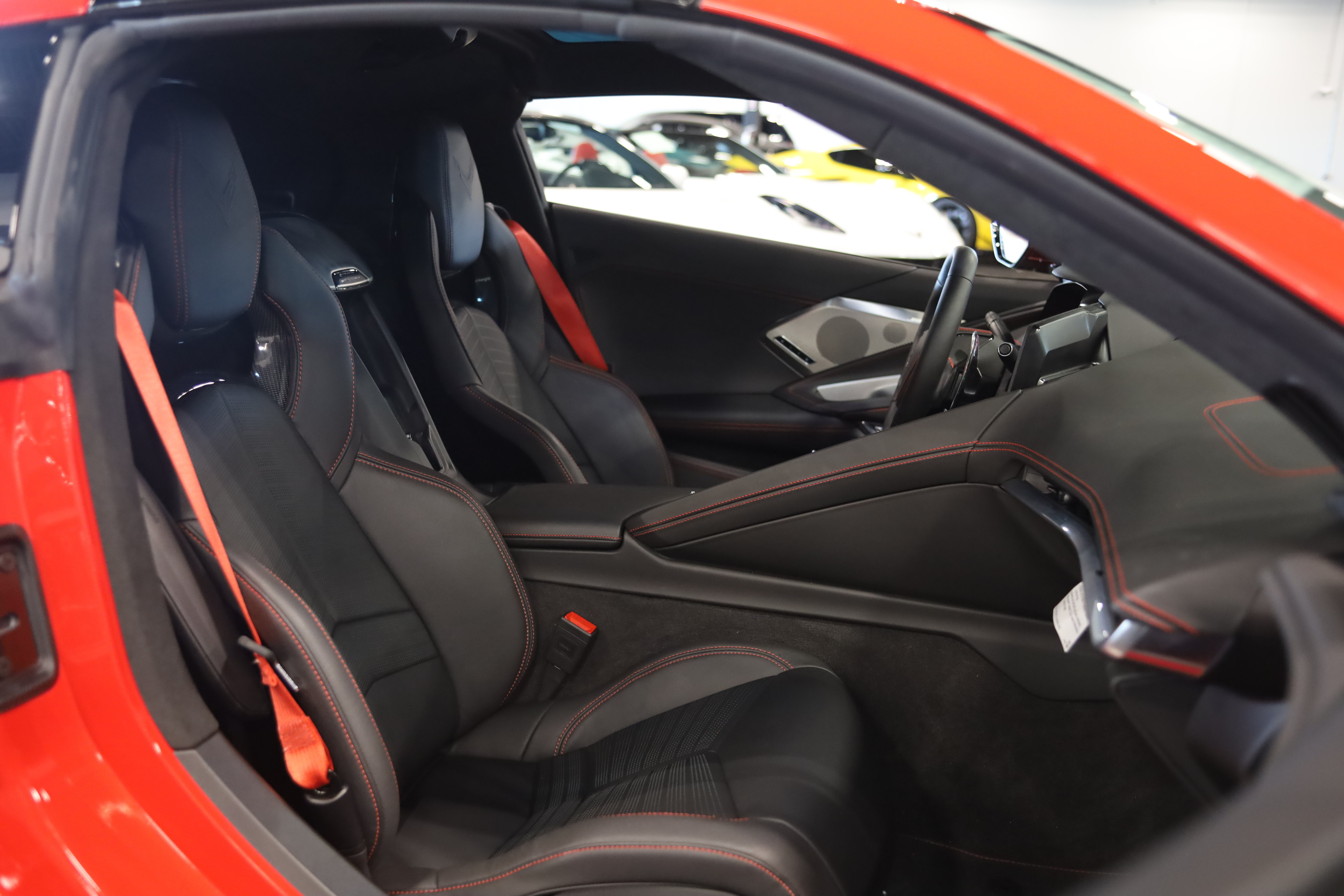 Used 2024 Chevrolet Corvette Stingray Premium Cpe w/ Z51 Performance Package RWD image 39