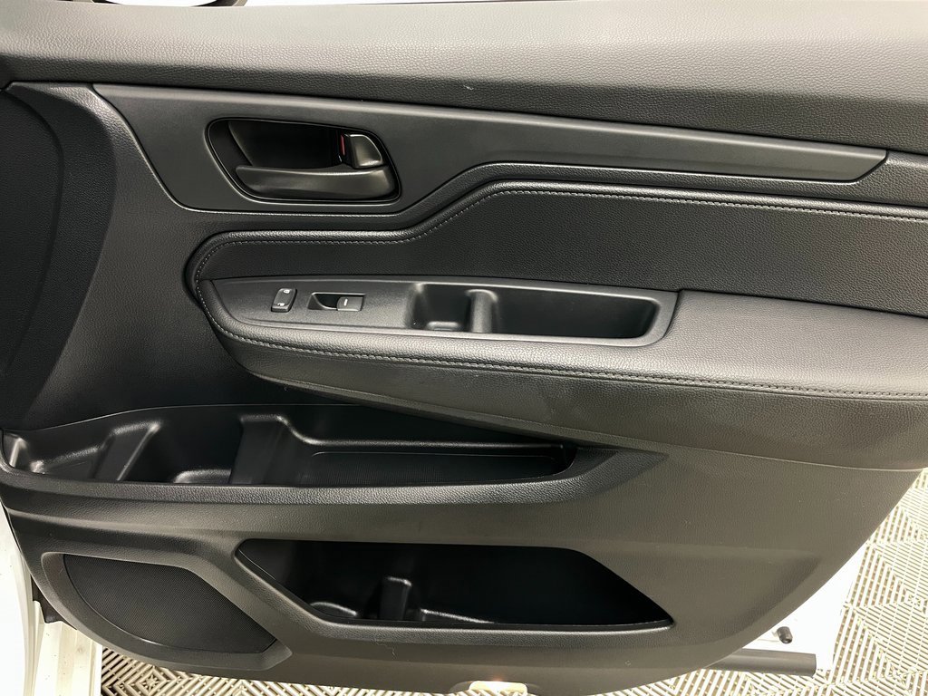 Used 2024 Honda Odyssey Sport image 37