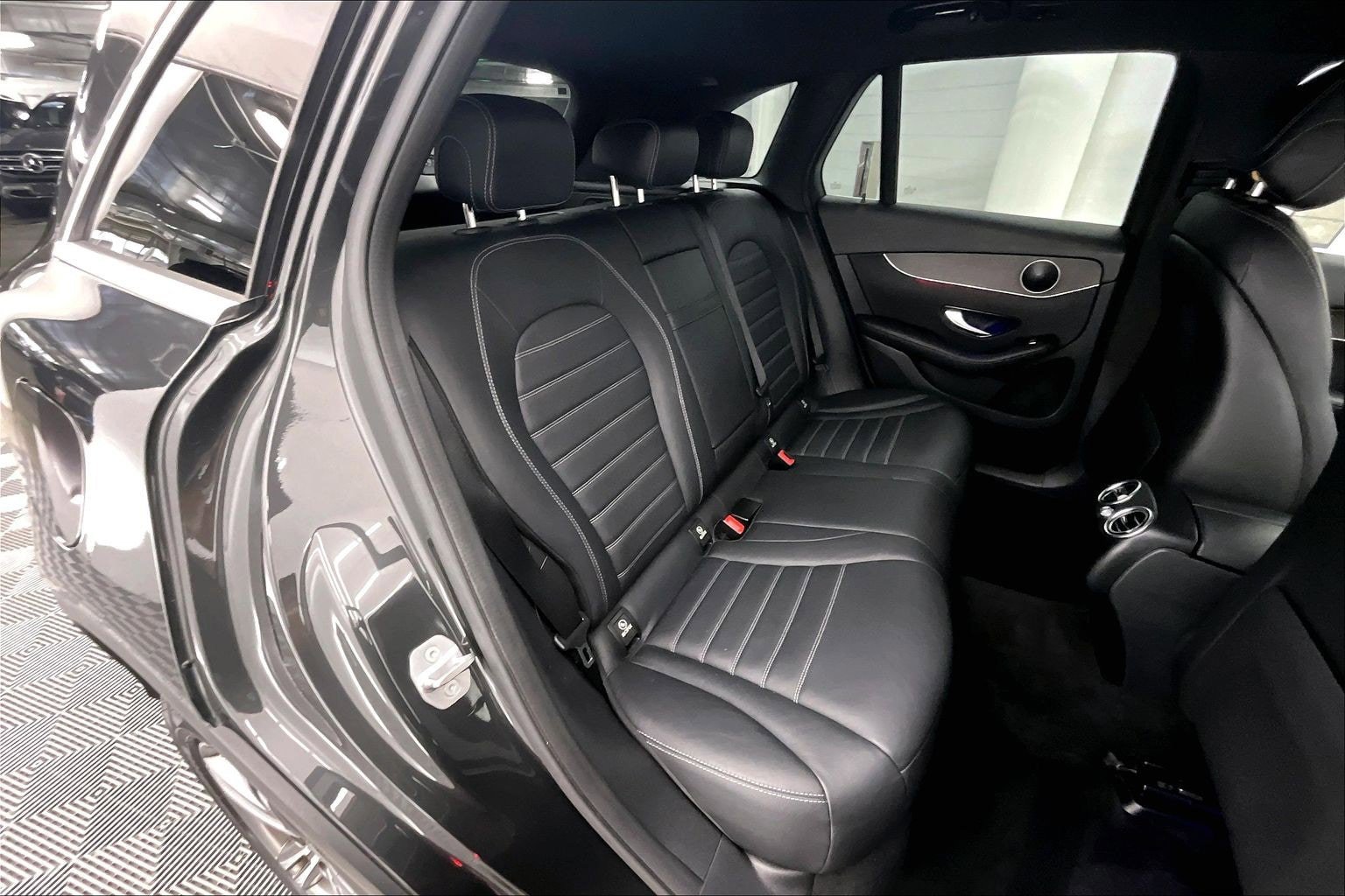 Used 2020 Mercedes-Benz GLC 300 image 17