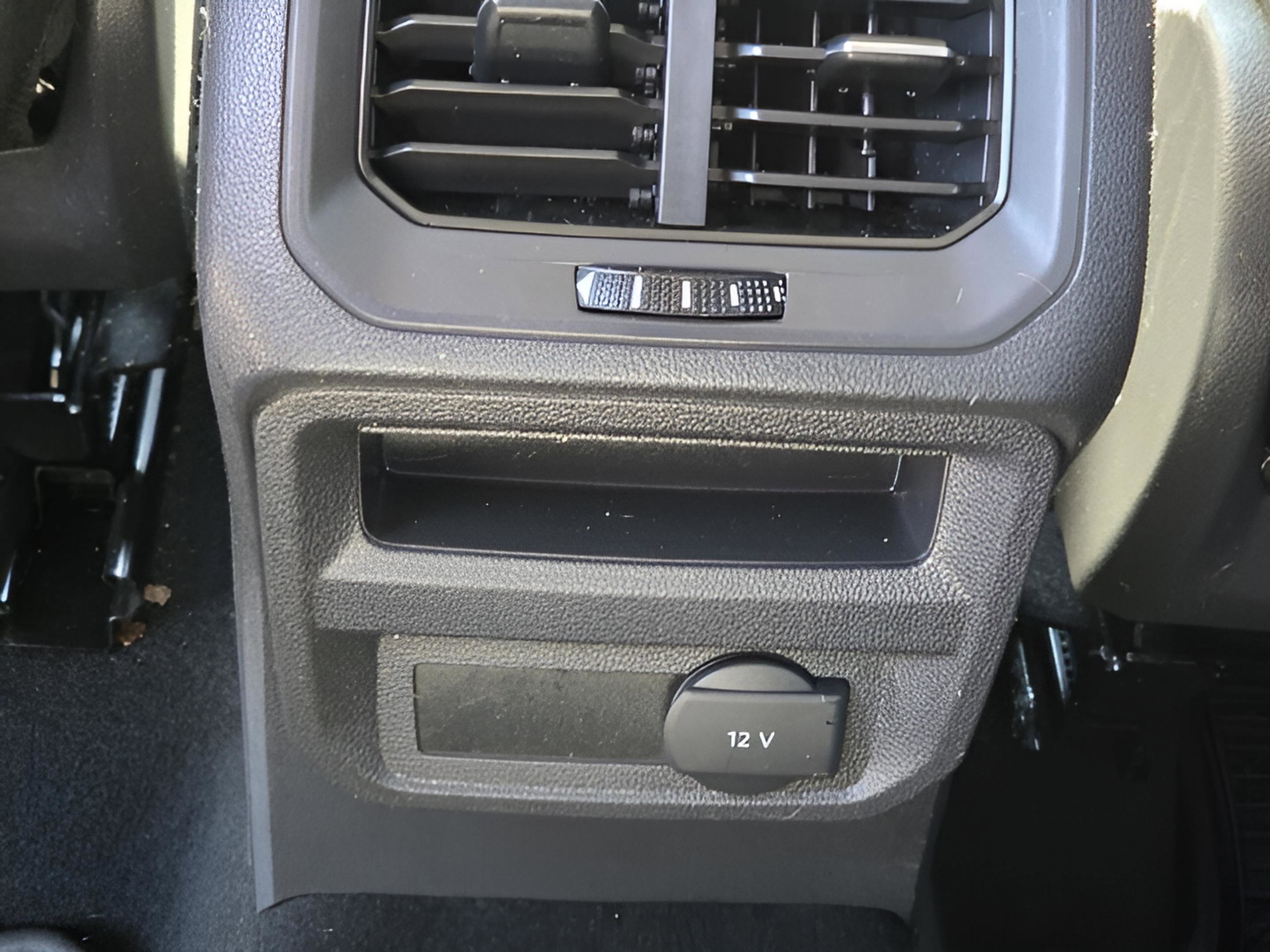 Used 2019 Volkswagen Tiguan S w/ Driver Assistance Package image 13