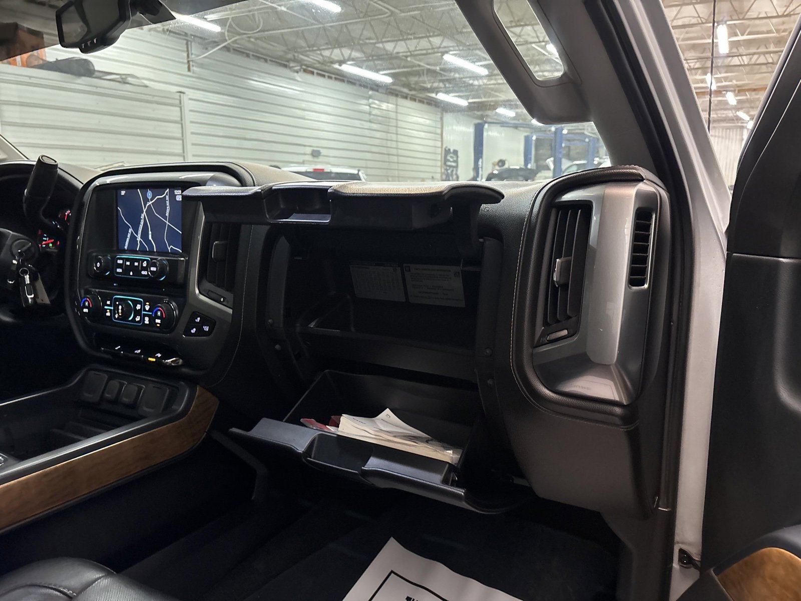 Used 2015 Chevrolet Silverado 2500 LTZ image 30