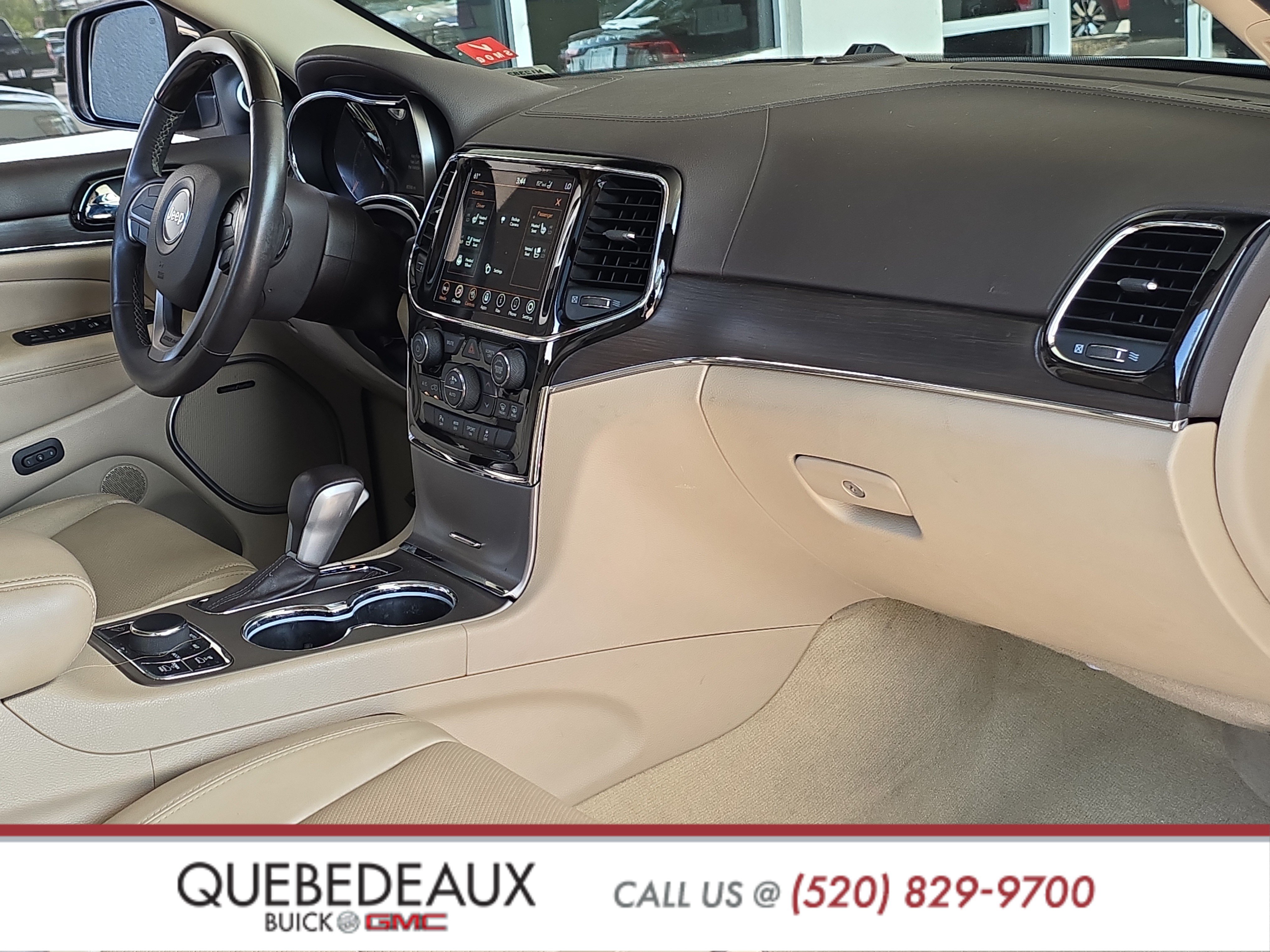 Used 2020 Jeep Grand Cherokee Overland AWD/4WD image 29
