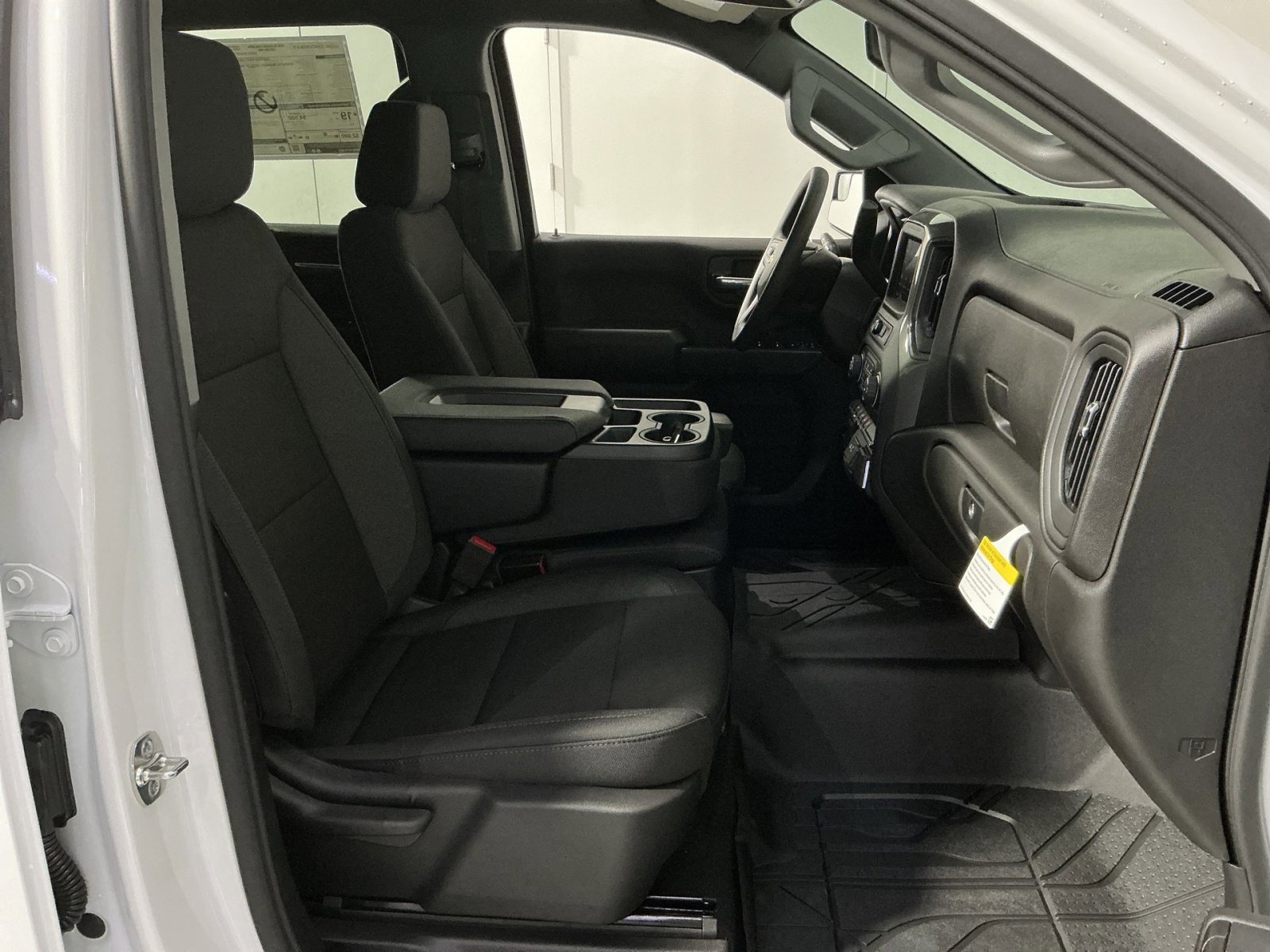 New 2026 Chevrolet Silverado 1500 Custom w/ Turbomax Blackout Package image 32