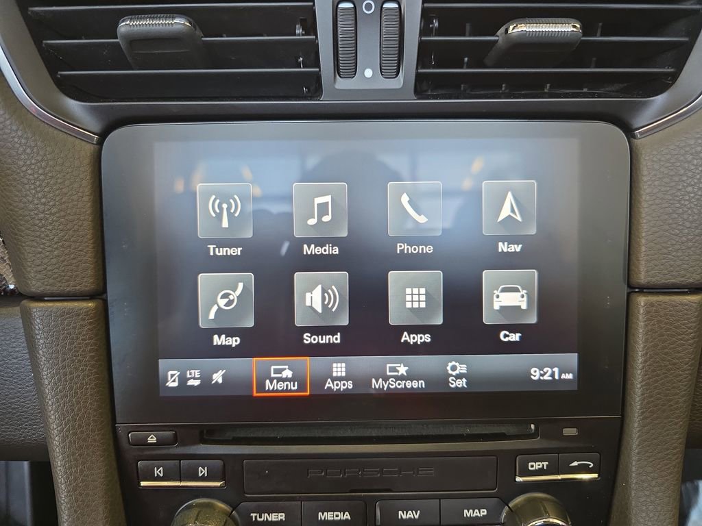 Used 2018 Porsche 911 Carrera image 21