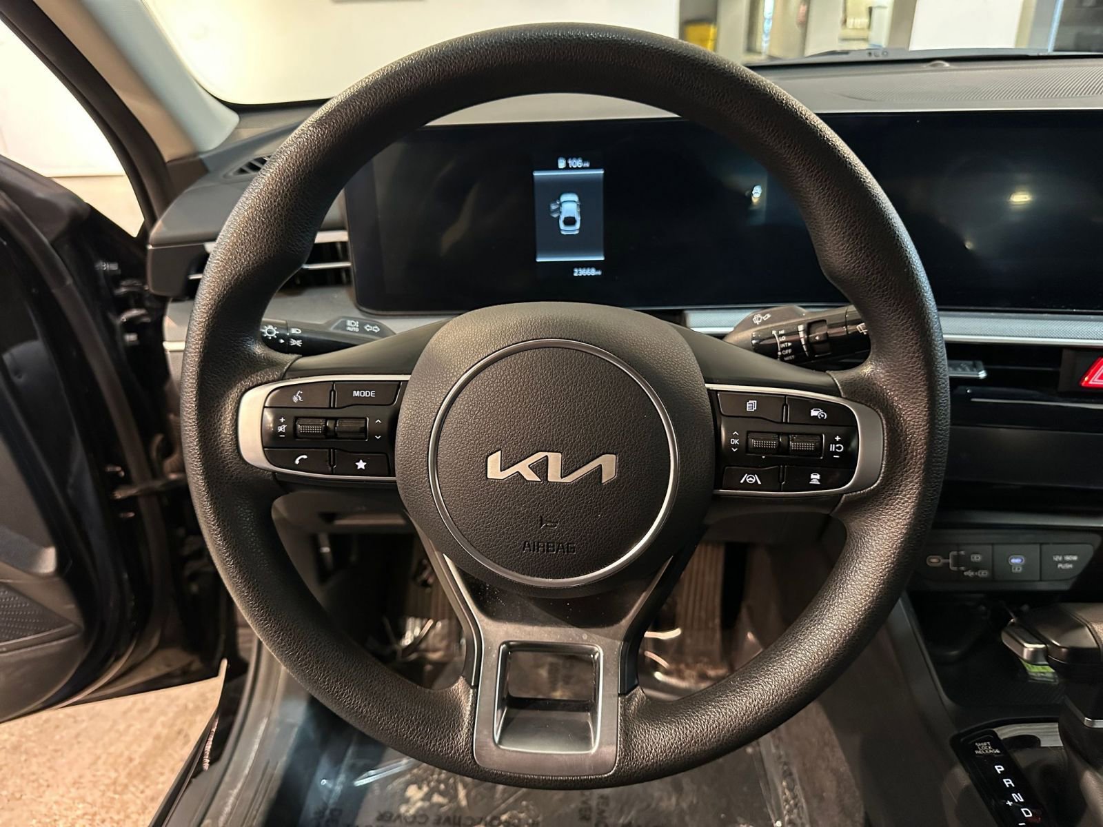 Used 2025 Kia K5 LXS image 27