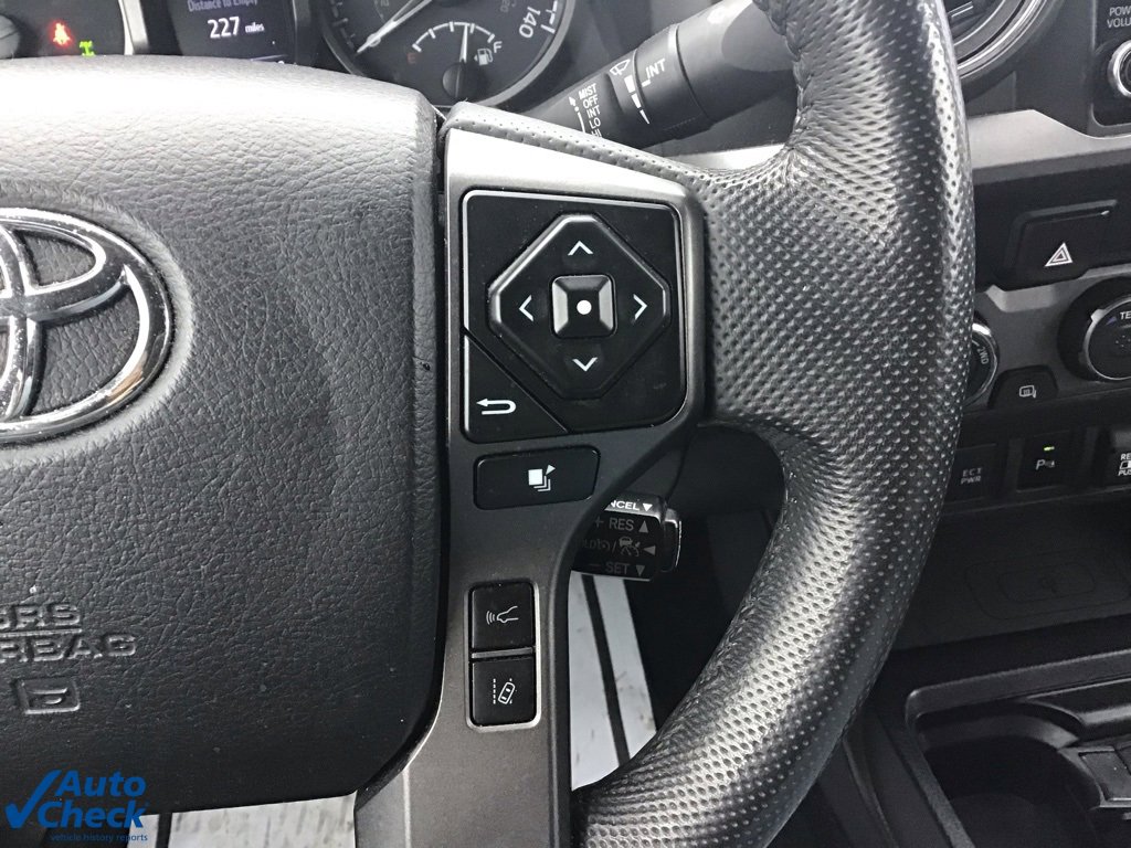 Used 2021 Toyota Tacoma TRD Sport w/ Technology Package image 30