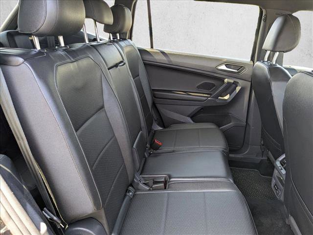 Used 2020 Volkswagen Tiguan SE R-Line FWD image 22