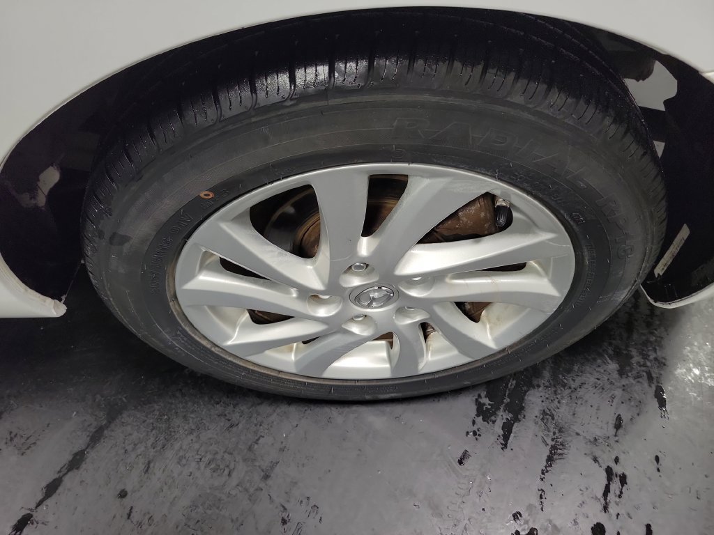 Used 2012 MAZDA MAZDA3 i Touring FWD image 13