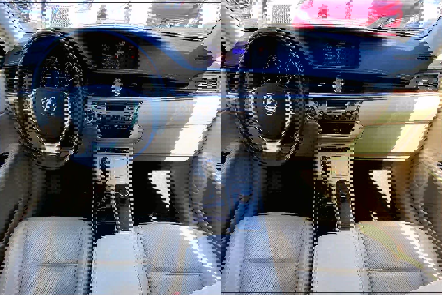 Used 2013 Lexus ES 350 w/ Luxury Pkg image 16