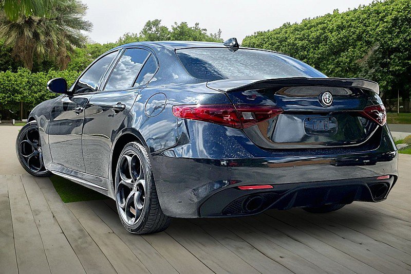 Used 2019 Alfa Romeo Giulia Ti RWD image 9