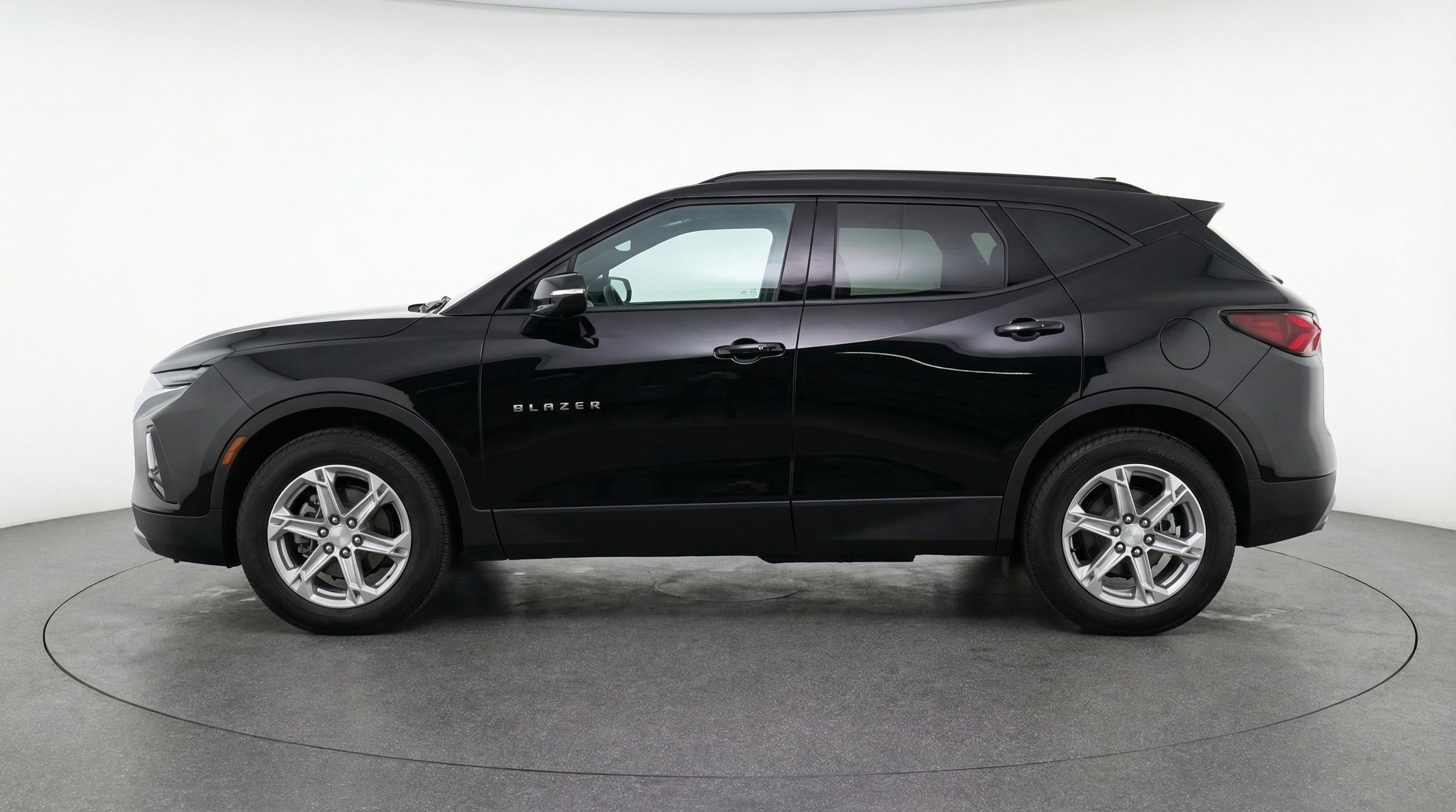 Used 2025 Chevrolet Blazer LT image 5