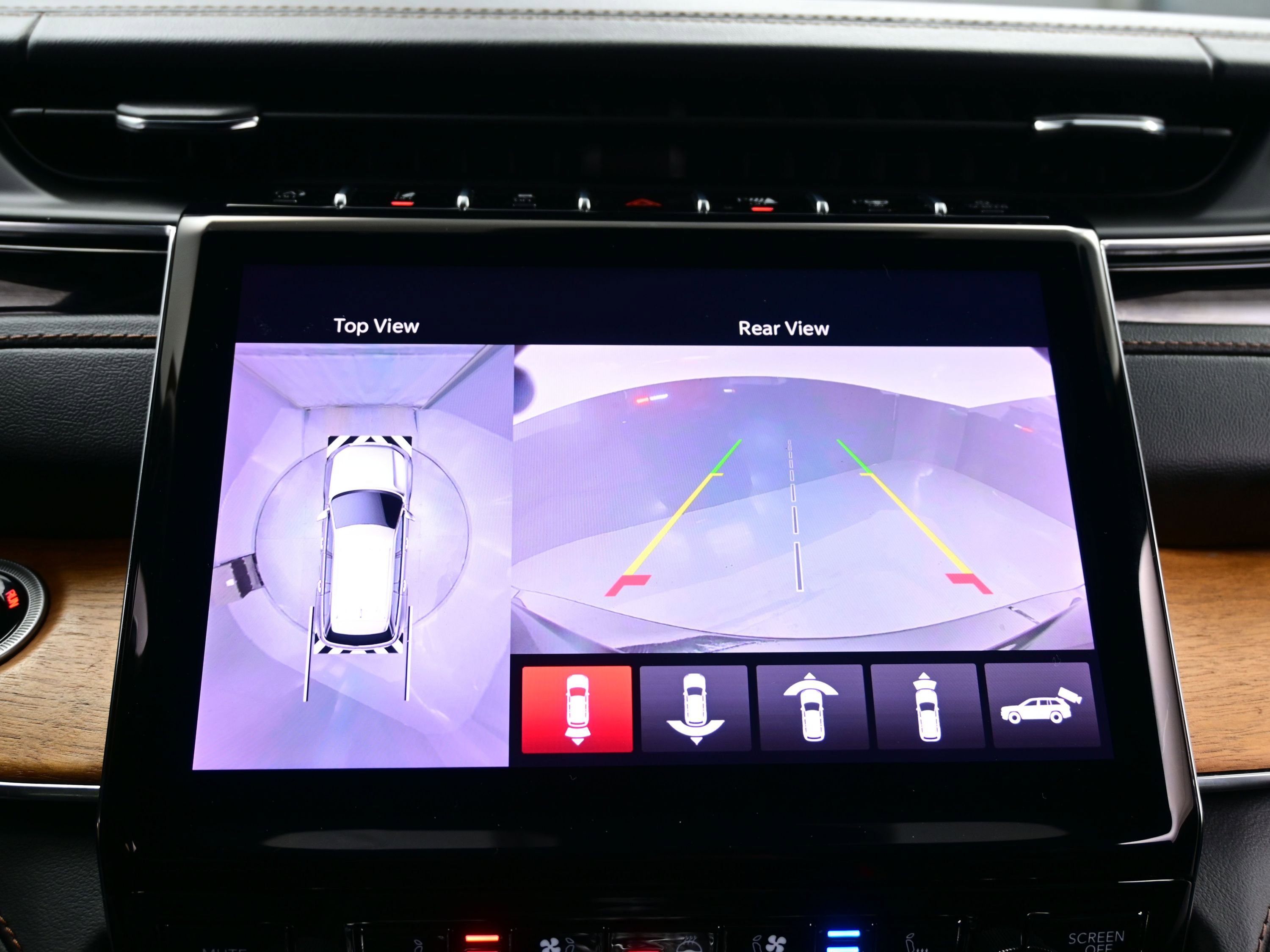 Used 2025 Jeep Grand Cherokee L Summit image 20