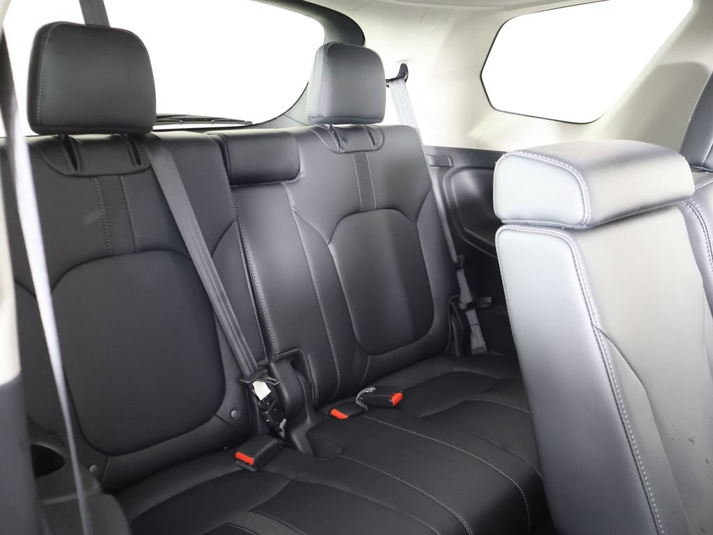 Used 2025 Honda Pilot EX-L image 35
