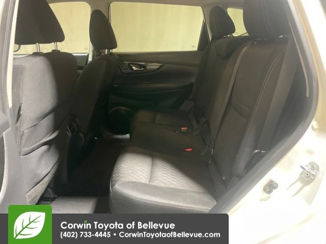 Used 2017 Nissan Rogue SV image 23