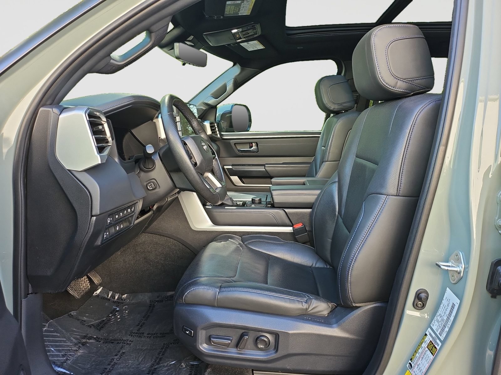 Used 2025 Toyota Tundra Platinum AWD/4WD image 22