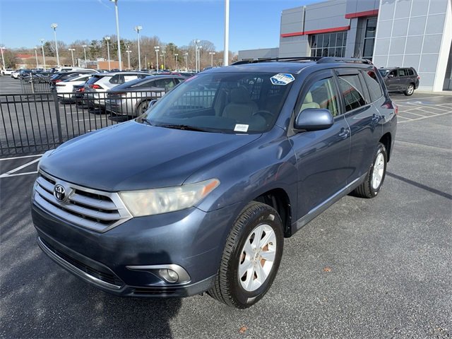 Used 2012 Toyota Highlander SE