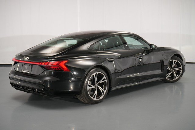 Used 2023 Audi e-tron GT Premium Plus w/ Performance Package AWD/4WD image 12