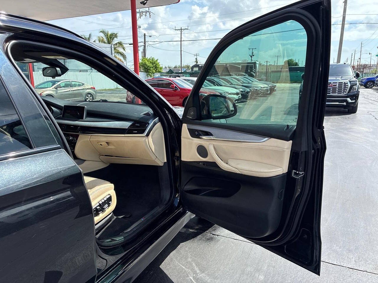 Used 2018 BMW X5 sDrive35i w/ M Sport Package RWD image 13