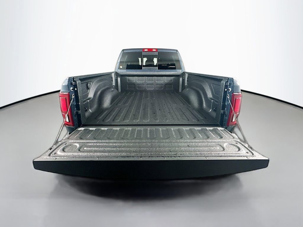 New 2026 RAM 2500 Laramie AWD/4WD image 16