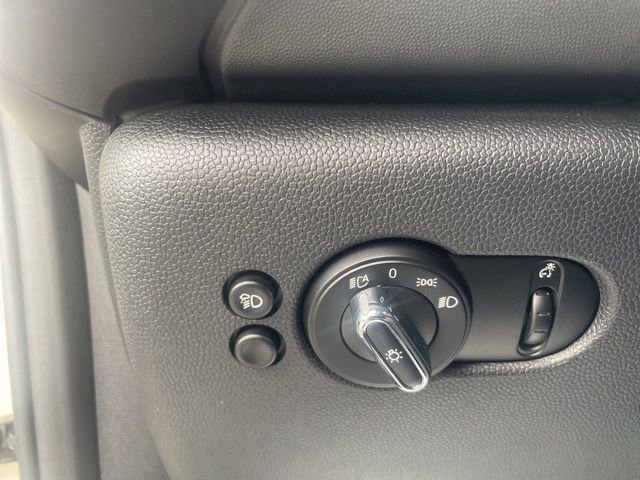 Used 2023 MINI Cooper S image 31