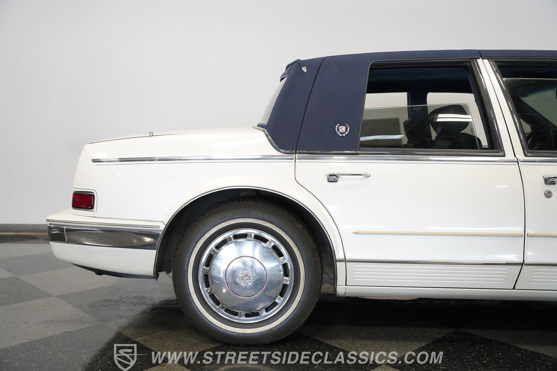 Used 1989 Cadillac Seville image 30