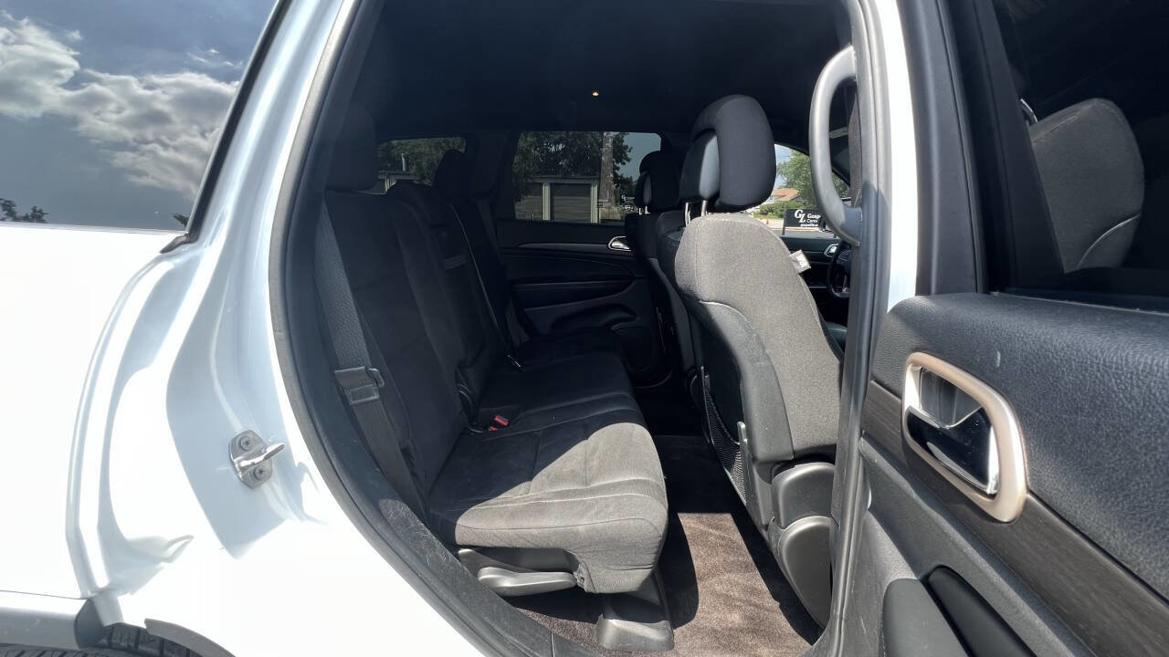 Used 2016 Jeep Grand Cherokee Laredo RWD image 27