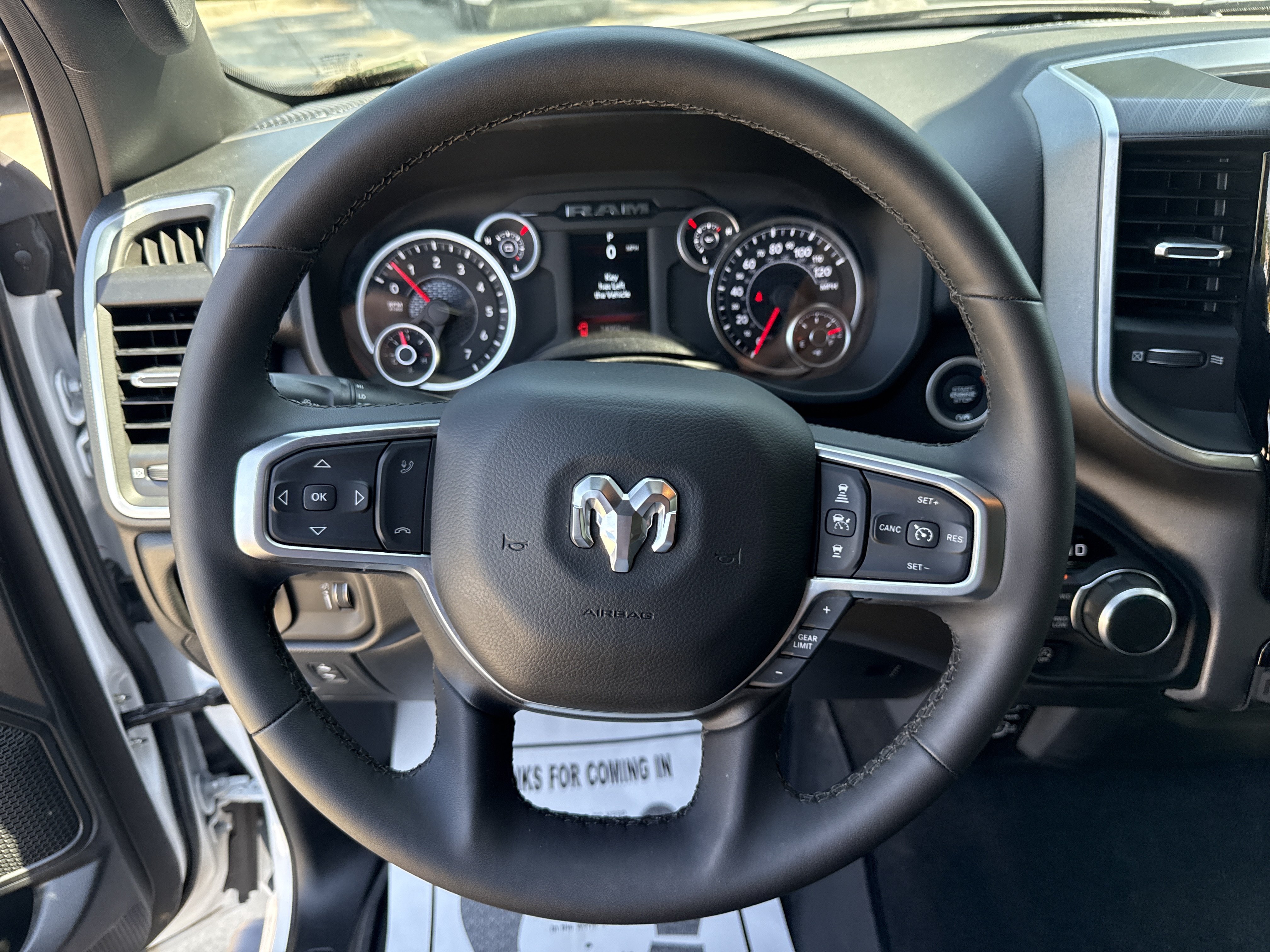 Used 2025 RAM 1500 Big Horn AWD/4WD image 2
