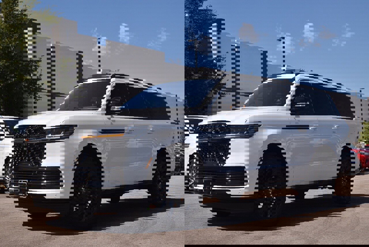 New 2025 Lincoln Navigator L Reserve