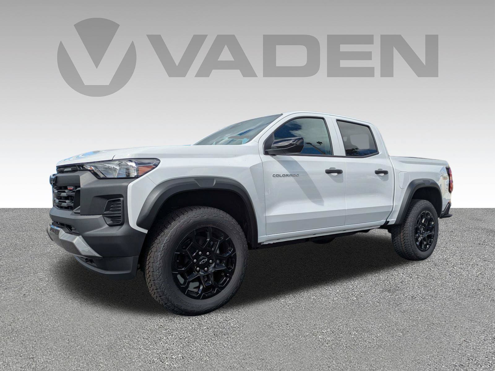 New 2026 Chevrolet Colorado Trail Boss AWD/4WD image 2
