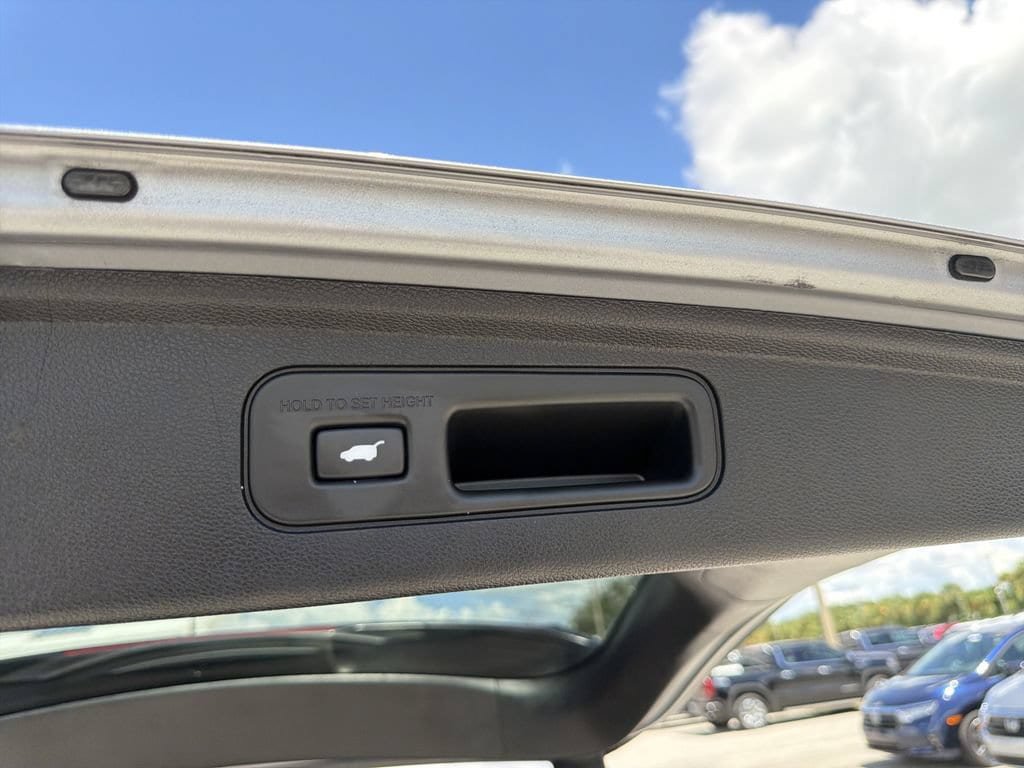 Used 2023 Honda Odyssey EX-L image 11