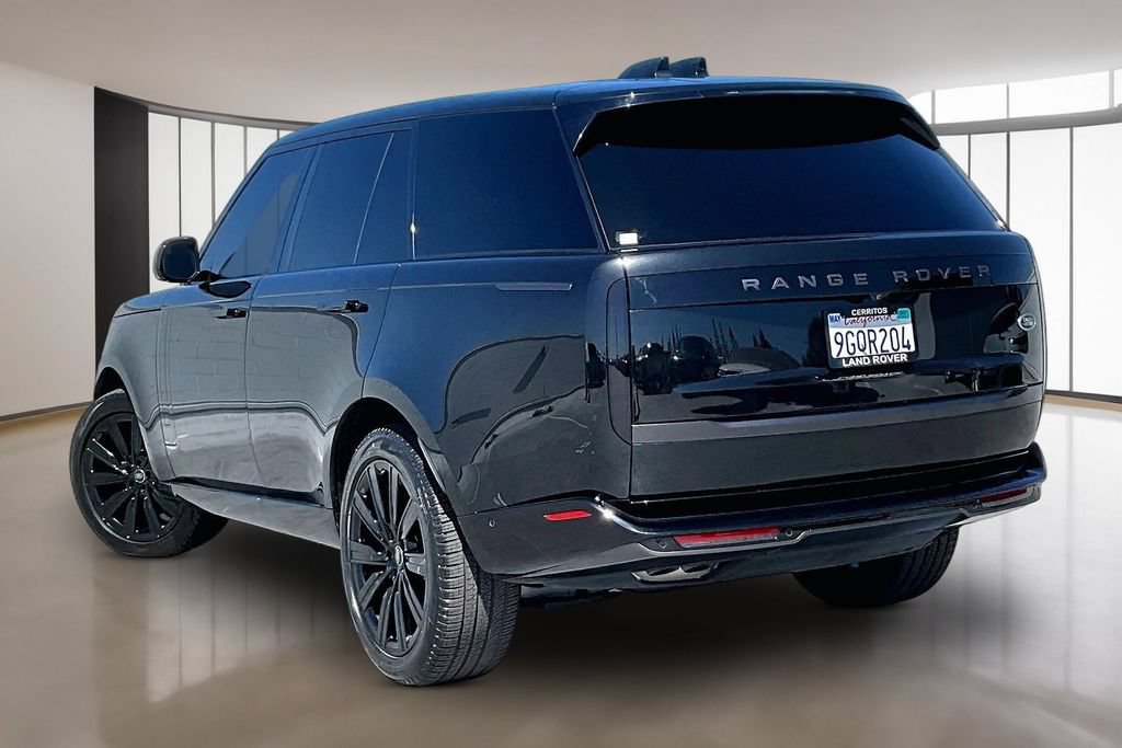 Used 2023 Land Rover Range Rover SE AWD/4WD image 4