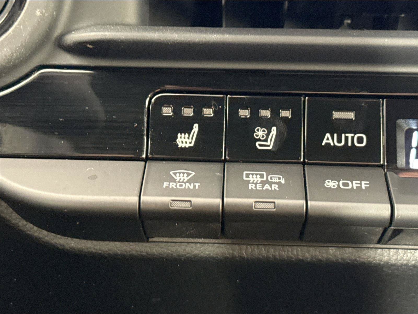 Certified 2025 Toyota Crown AWD/4WD image 8